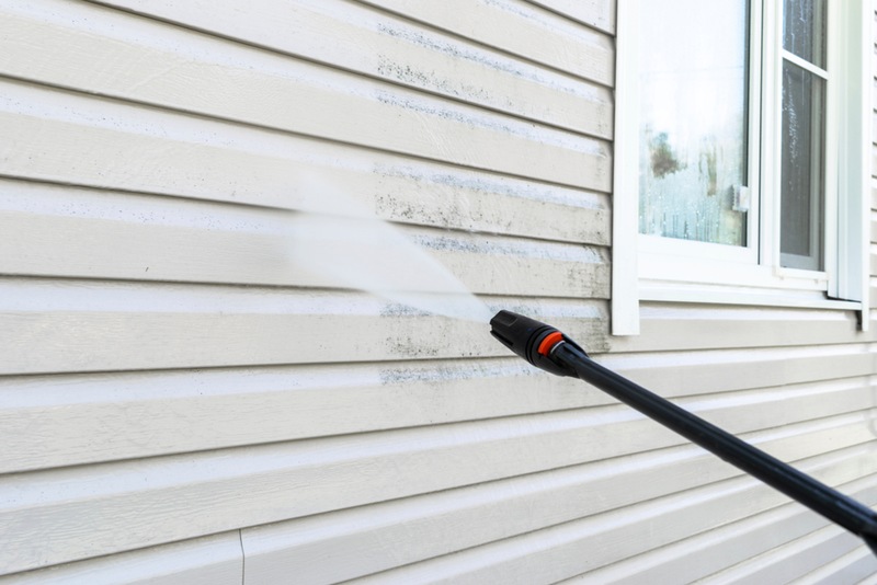Why You Deserve to Treat Yourself to the Gift of Pressure Washing This Holiday Season