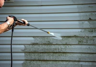 Your Guide to Pressure Washing Different Types of Home Siding